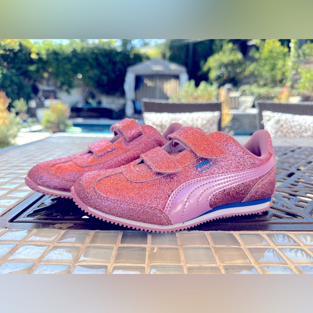 Puma Whirlwind Glitz pink Glitter Velcro Sneakers 1.5 Little Girl